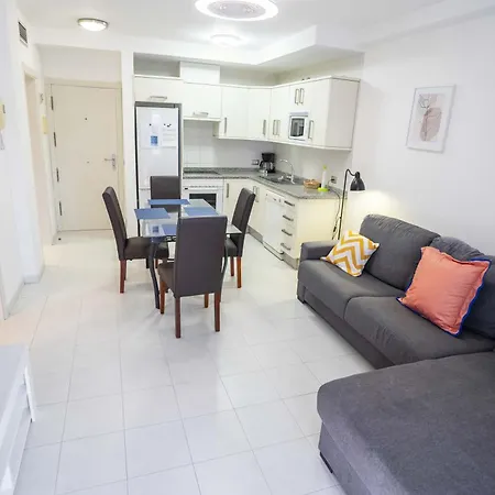 Apartman Atico Con Vistas Al Mar. *