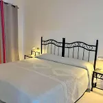 Atico Con Vistas Al Mar En El Centro De La Caleta 아파트 *