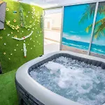 Atico Con Vistas Al Mar En El Centro De La Caleta * 아데제