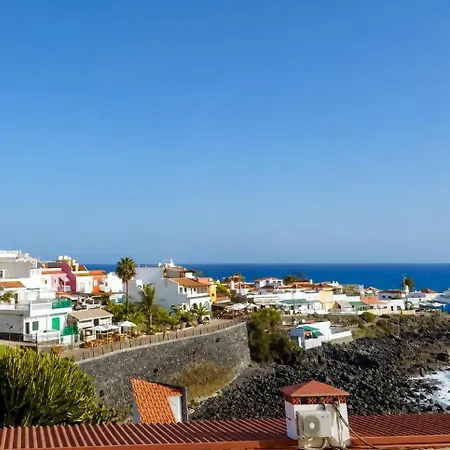 Atico Con Vistas Al Mar En El Centro De La Caleta 阿德耶