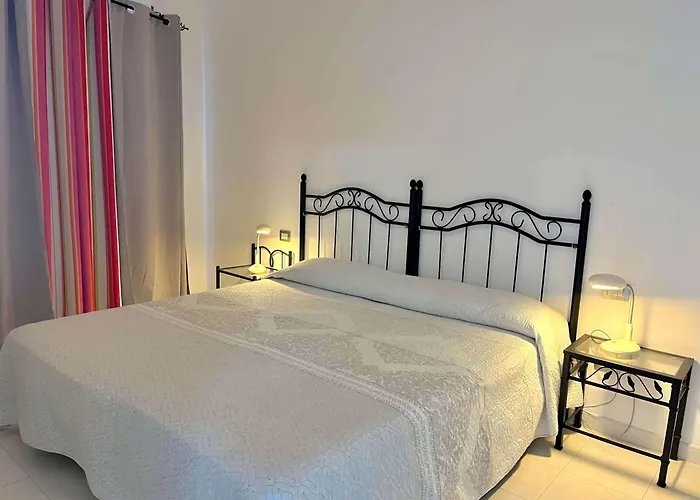 Atico Con Vistas Al Mar En El Centro De La Caleta Apartmán *